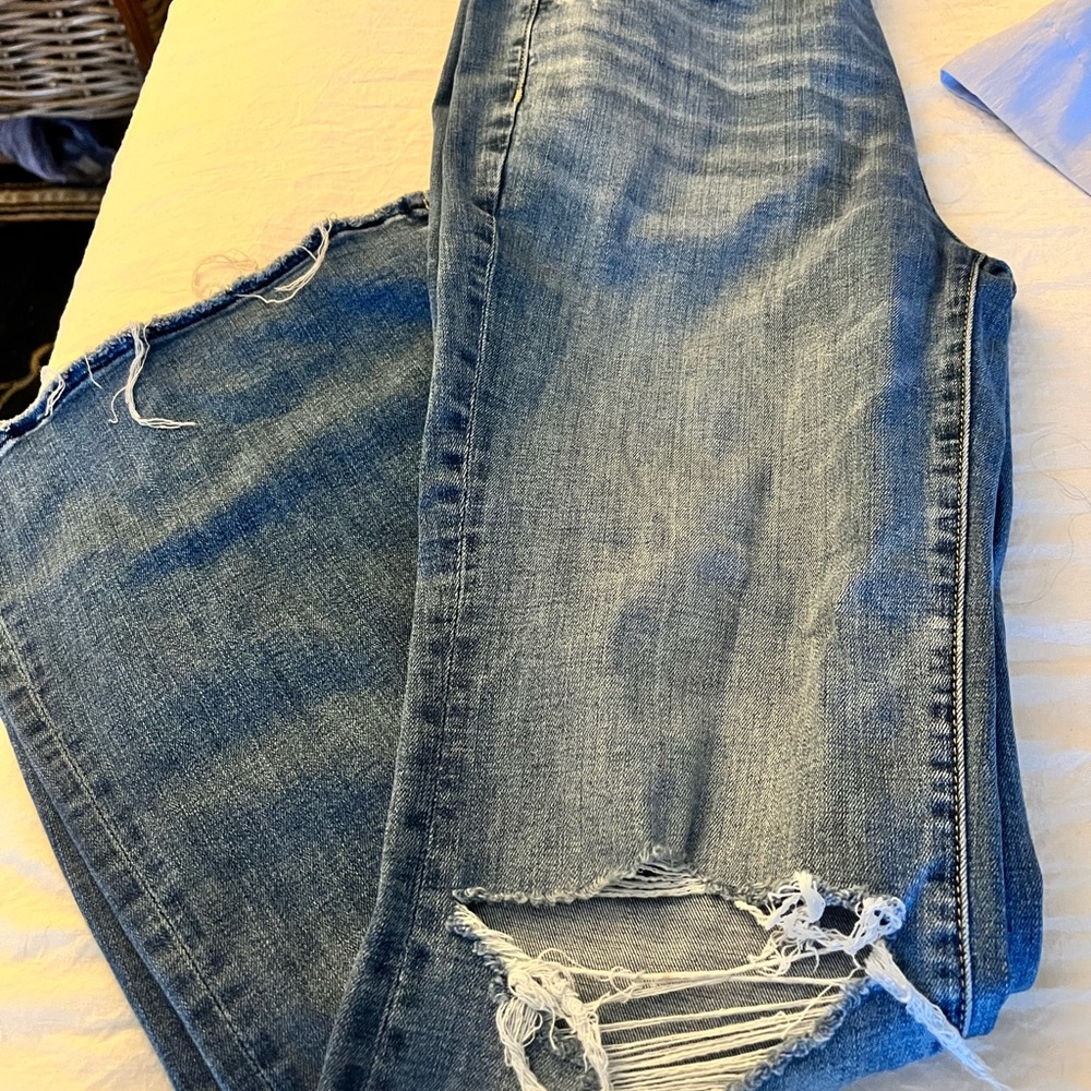 American Eagle super high rise flare 8 short - Picture 5 of 6